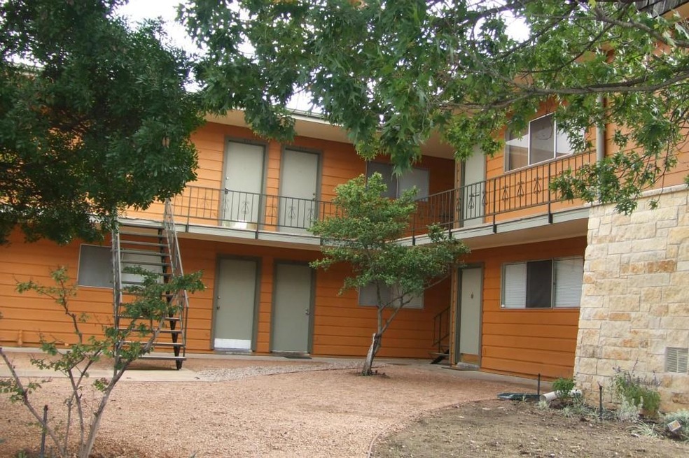 2800 Comanche St unit 218, Austin, TX 78705 - photo 1