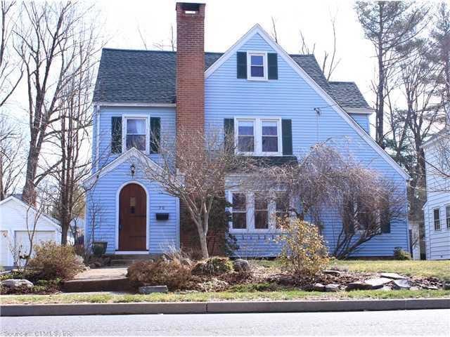 70 Penn Dr, West Hartford, CT 06119 - photo 1