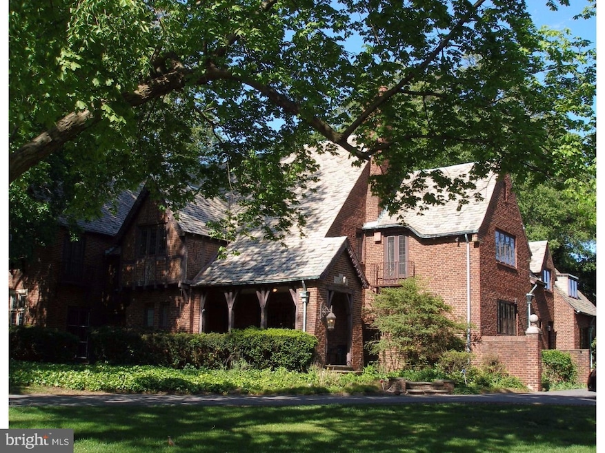 111 Greenleigh Ct, Merchantville, NJ 08109 - photo 1