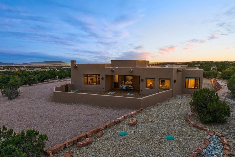 31 Chocolate Flower Cir, Santa Fe, NM 87506 - photo 1