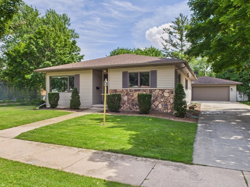 Sold $330,000 • Co-Listing Agent