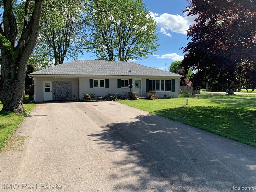 1091 Day Rd, Vassar, MI 48768 - photo 1