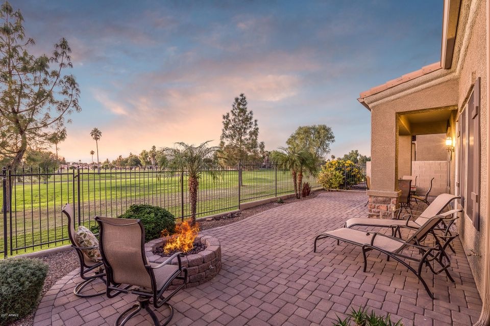 Beautiful golf course home
