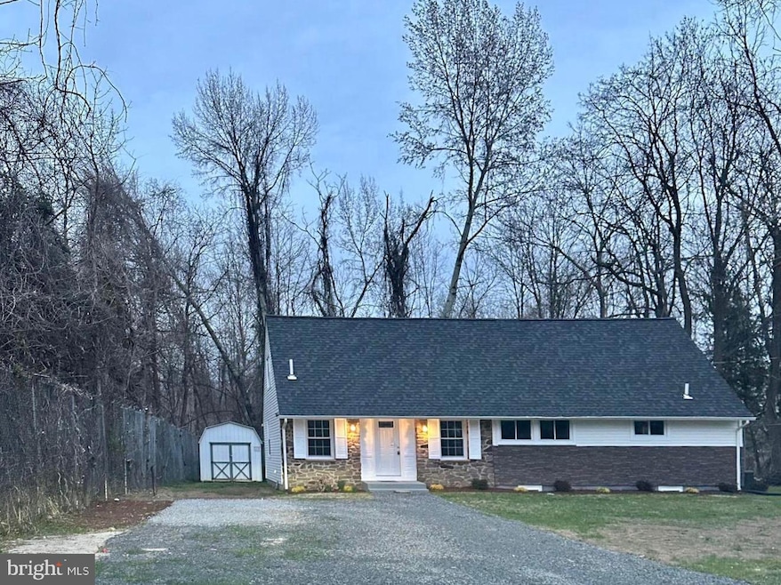 1910 River Rd, Burlington, NJ 08016 - photo 1