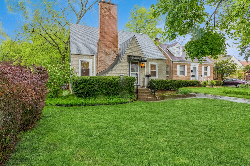 Sold $352,500 • Co-Listing Agent