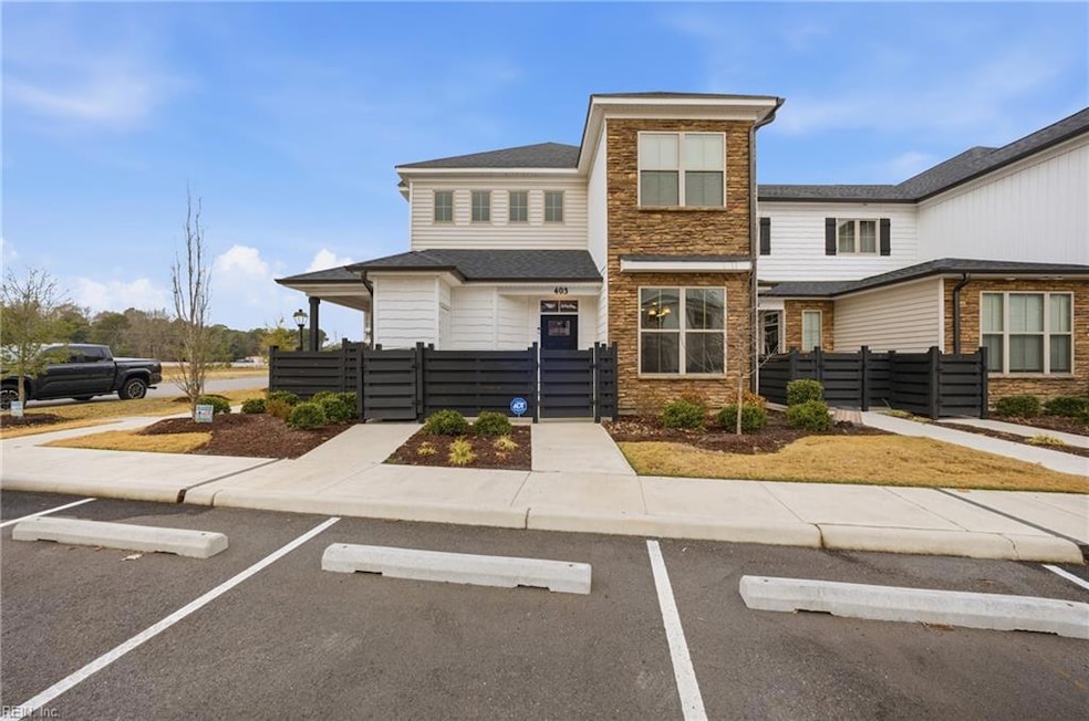 403 Kathy Ann Way W, Carrollton, VA 23314 - photo 1