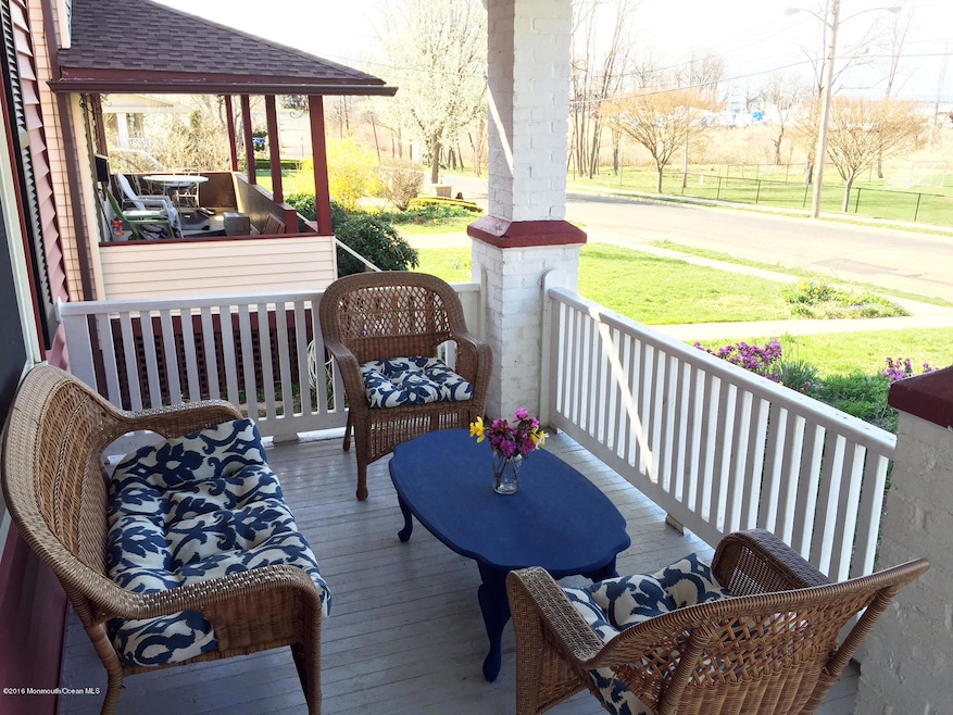 139 1/2 Center Ave, Atlantic Highlands, NJ 07716 - photo 1