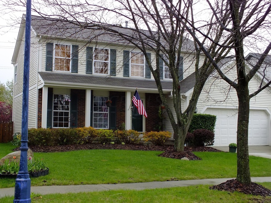 EXTERIOR FRONT OF HOME