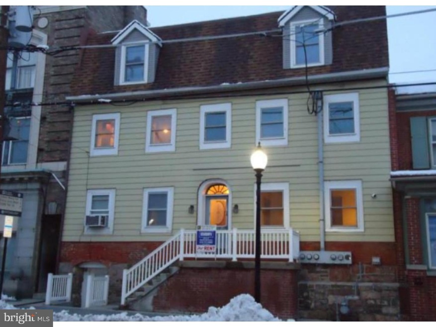 17 S 4th St unit 2, Hamburg, PA 19526 - photo 1