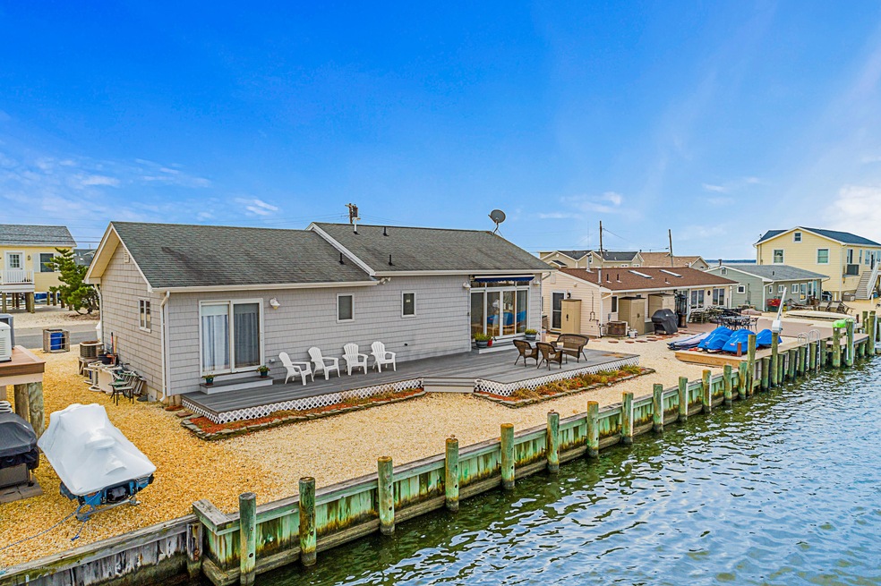 220 Sailfish Way