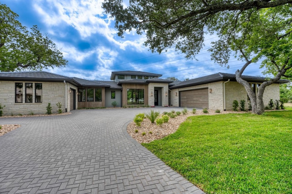 Prairie-style home featuring an attached garage, 