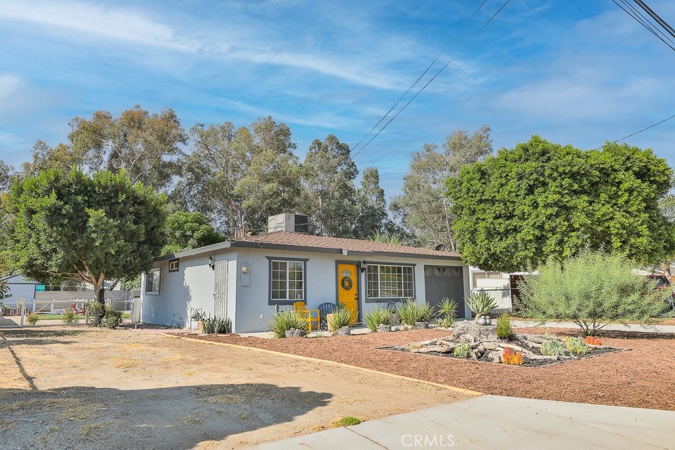 14561 El Molino St, Fontana, CA 92335 - photo 1