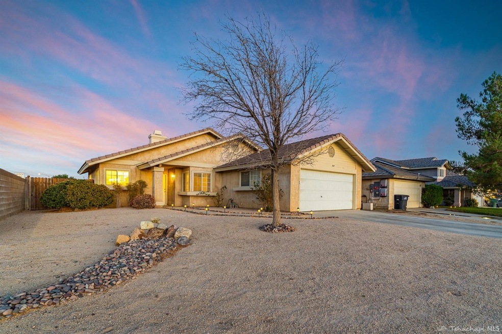 3480 35th St W, Rosamond, CA 93560 - photo 1