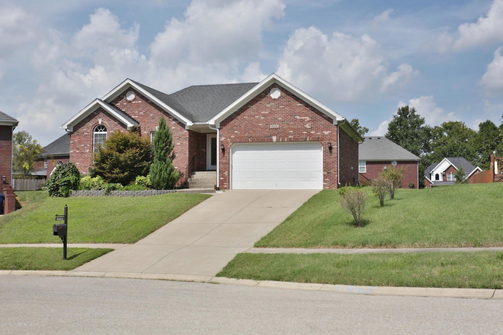 8602 Everett Rush Ct, Louisville, KY 40228 - photo 1
