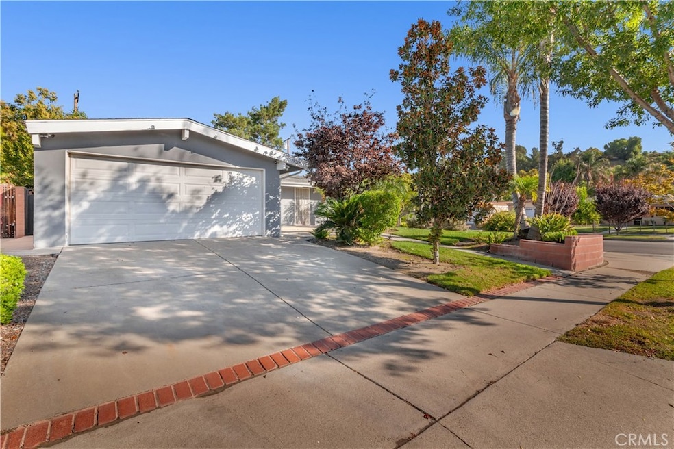 19005 Nearbrook Street.