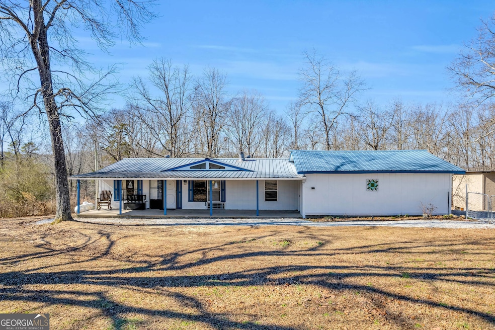 824 Fairview Farm Cir, Lavonia, GA 30553 - photo 1