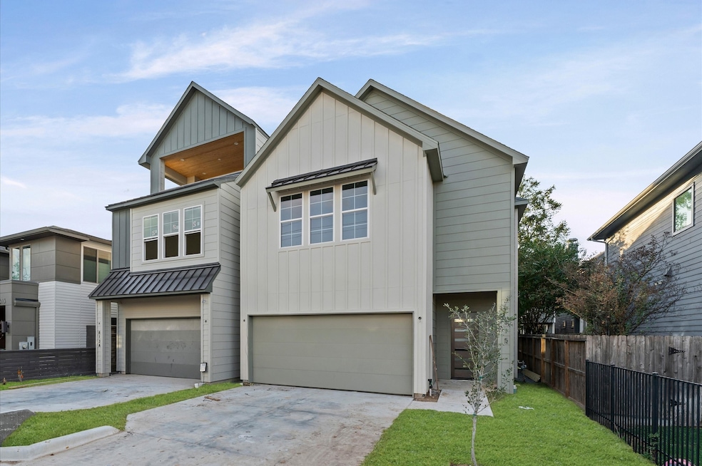 815 Lawrence St, Houston, TX 77007 - photo 1