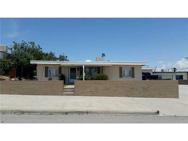 2913 Morehead Ave, El Paso, TX 79930 - photo 1
