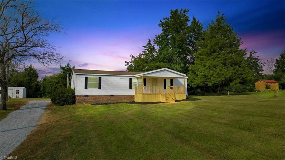 3639 Jennifer View Dr, Asheboro, NC 27205 - photo 1