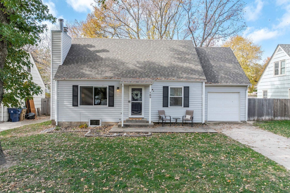509 S Lakeview Dr, Derby, KS 67037 - photo 1