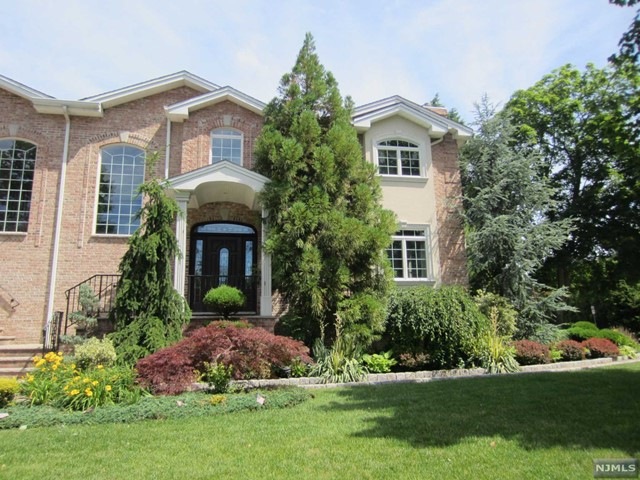 5 Joyce Rd, Tenafly, NJ 07670 - photo 1