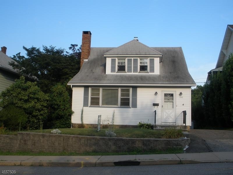 130 Bartholdi Ave, Butler, NJ 07405 - photo 1