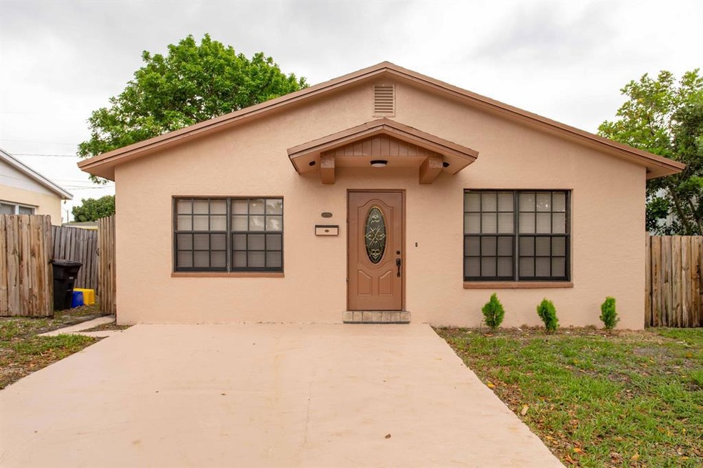 829 30th Ct, West Palm Beach, FL 33407 - photo 1