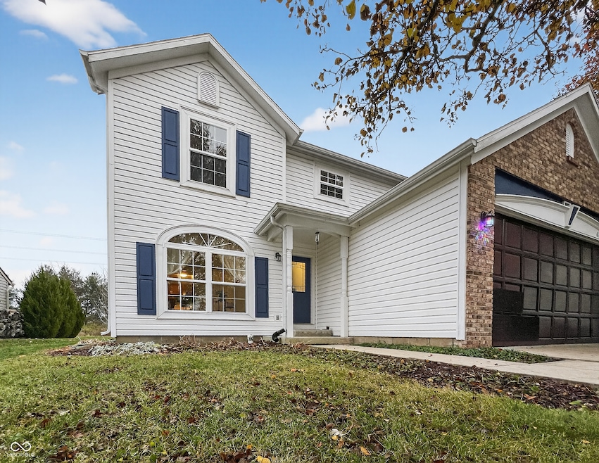 6743 Lexington Cir, Zionsville, IN 46077 - photo 1