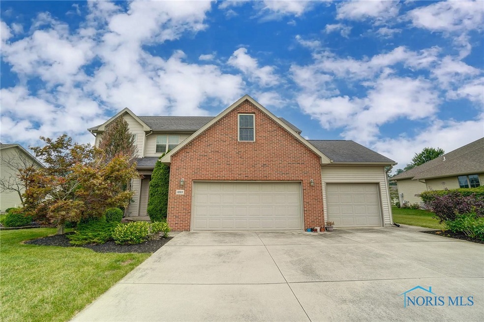 1335 Hollow Tree Dr, Findlay, OH 45840 - photo 1