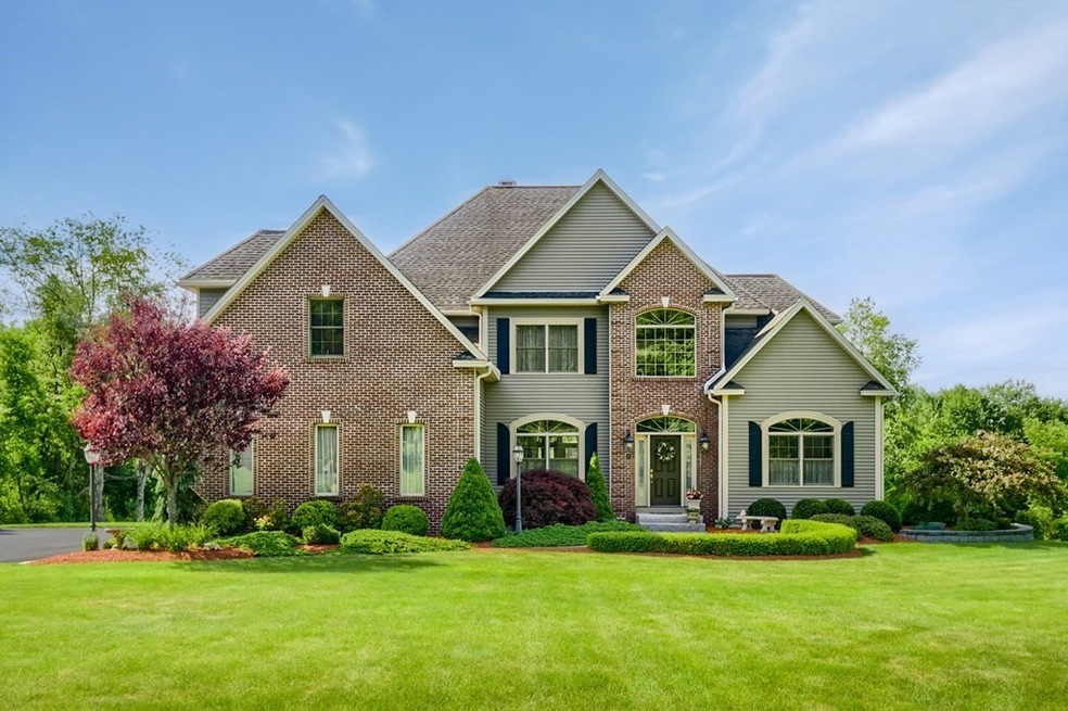 91 E Charlton Rd, Spencer, MA 01562 - photo 1