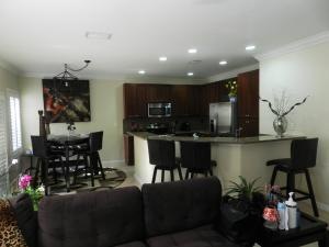 Great open kitchen