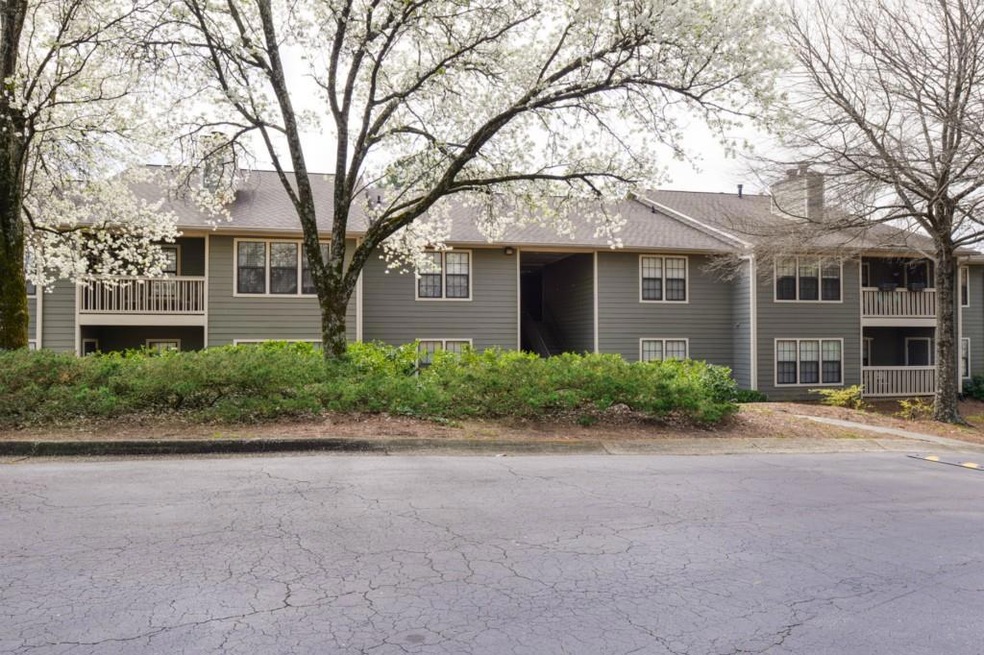 2706 Vinings Central Dr SE, Atlanta, GA 30339 - photo 1