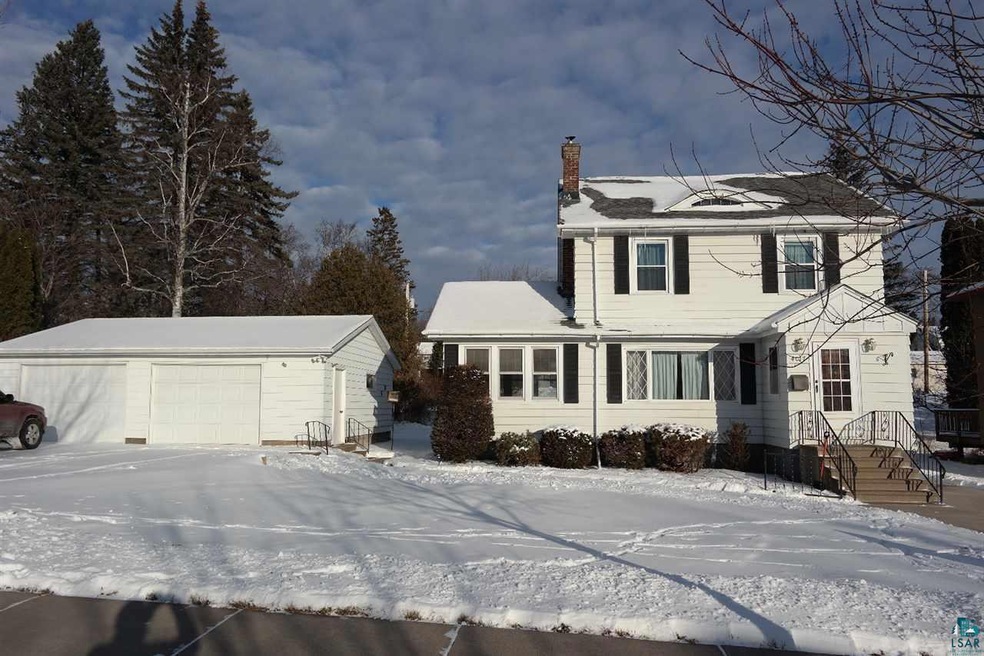 4017 Regent St, Duluth, MN 55804 - photo 1