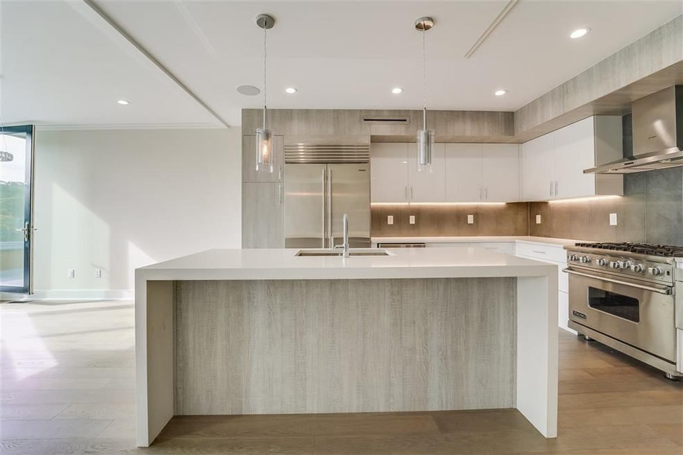 357 Park Ave, Weehawken, NJ 07086 - photo 1