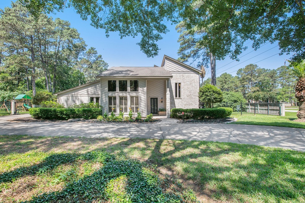 Welcome to 12823 Cypress Pass Loop E.