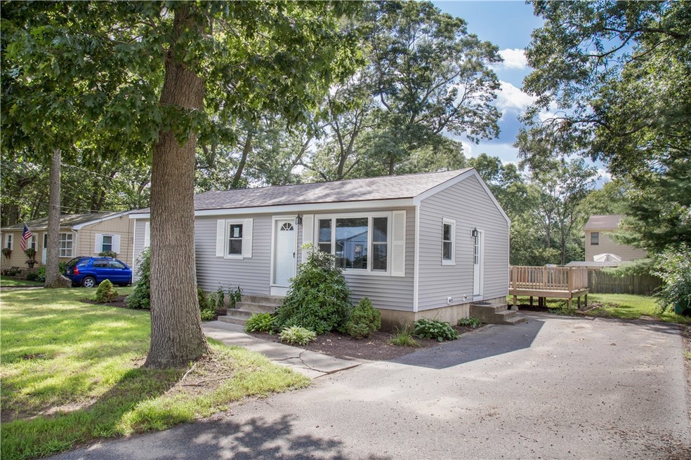 145 Custer St, Warwick, RI 02889 - photo 1