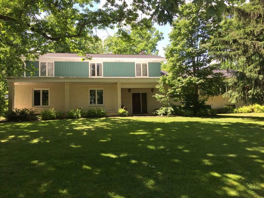 1545 Trusler Cir, Oregon, WI 53575 - photo 1