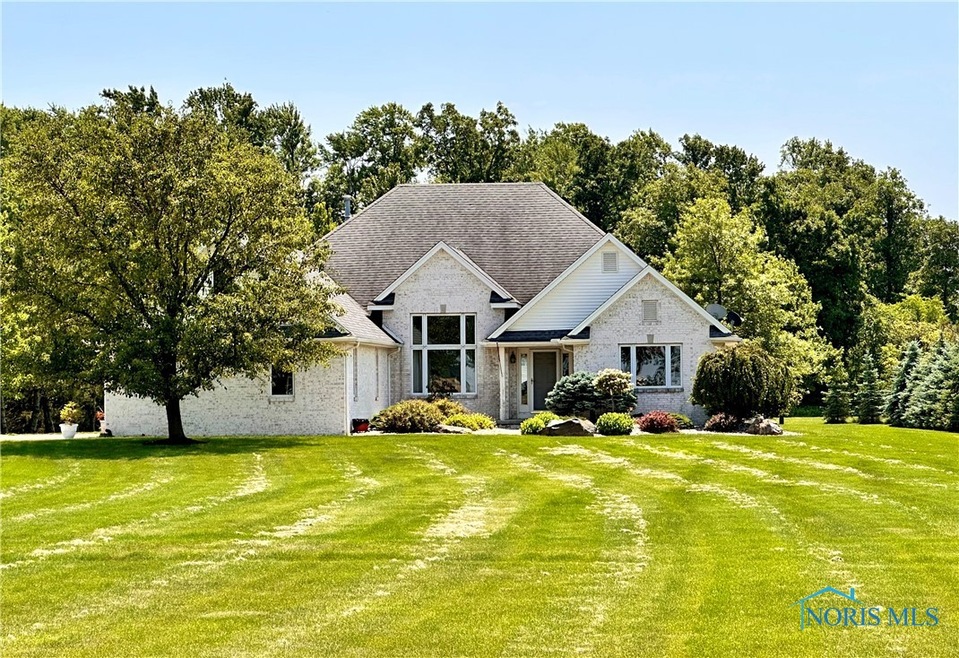 2865 Sampson Rd, Pemberville, OH 43450 - photo 1