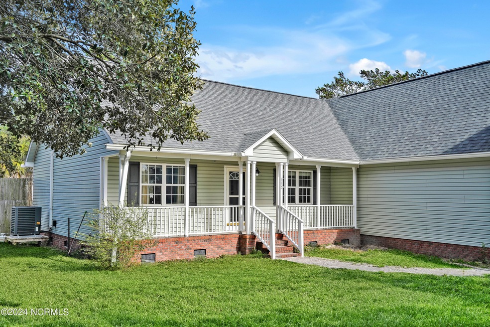 315 Sloop Point Rd, Hampstead, NC 28443 MLS 100430189