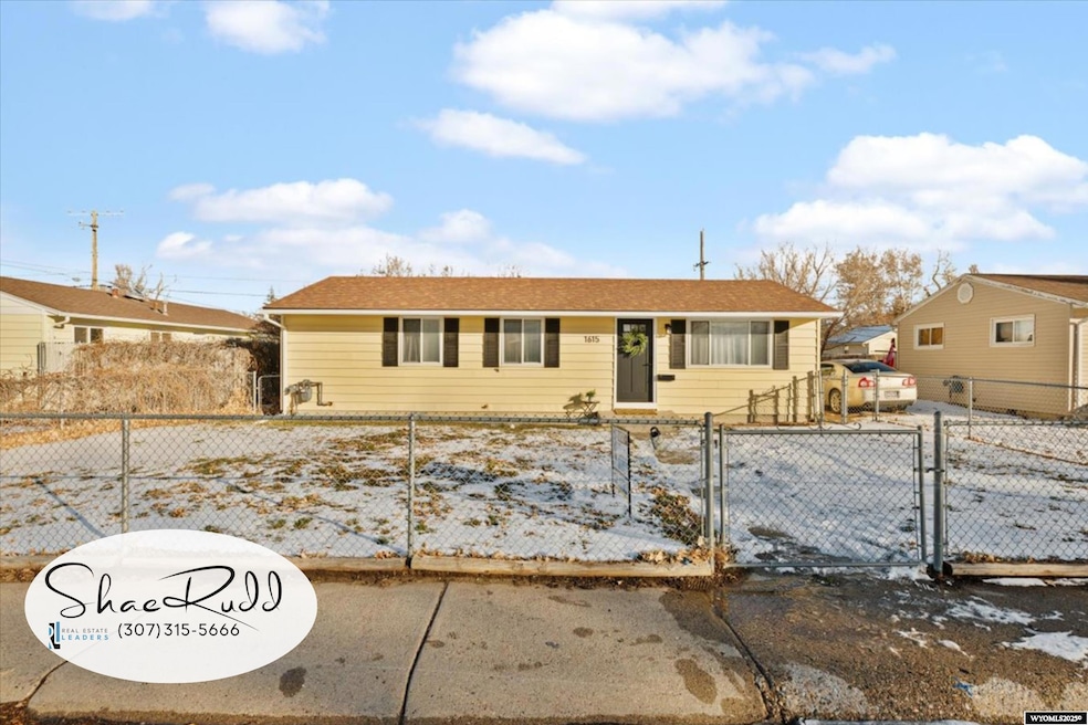 1615 Custer Ave, Casper, WY 82604 - photo 1