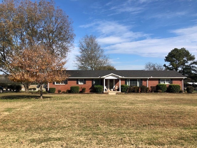 105 Creighton Place, Shelbyville, TN 37160 - photo 1