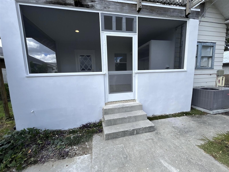 620 5th Ave W unit A- downstairs, Palmetto, FL 34221 - photo 1