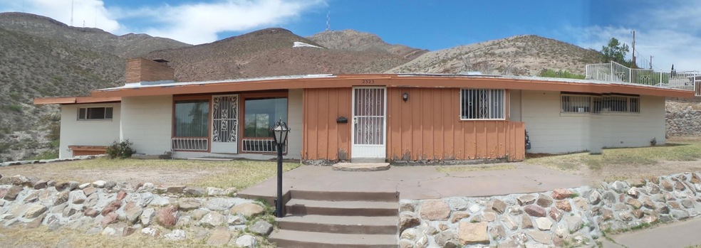 2323 Savannah Ave, El Paso, TX 79930 - photo 1