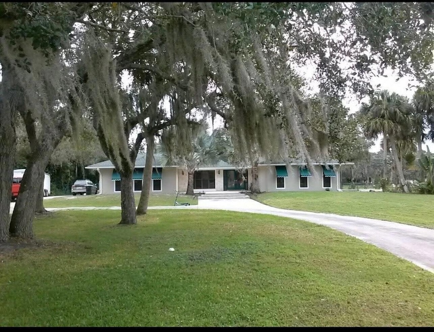 Coming Soon $899,000