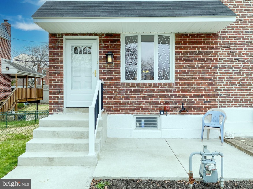 800 Crescent Dr, Glenolden, PA 19036 - photo 1