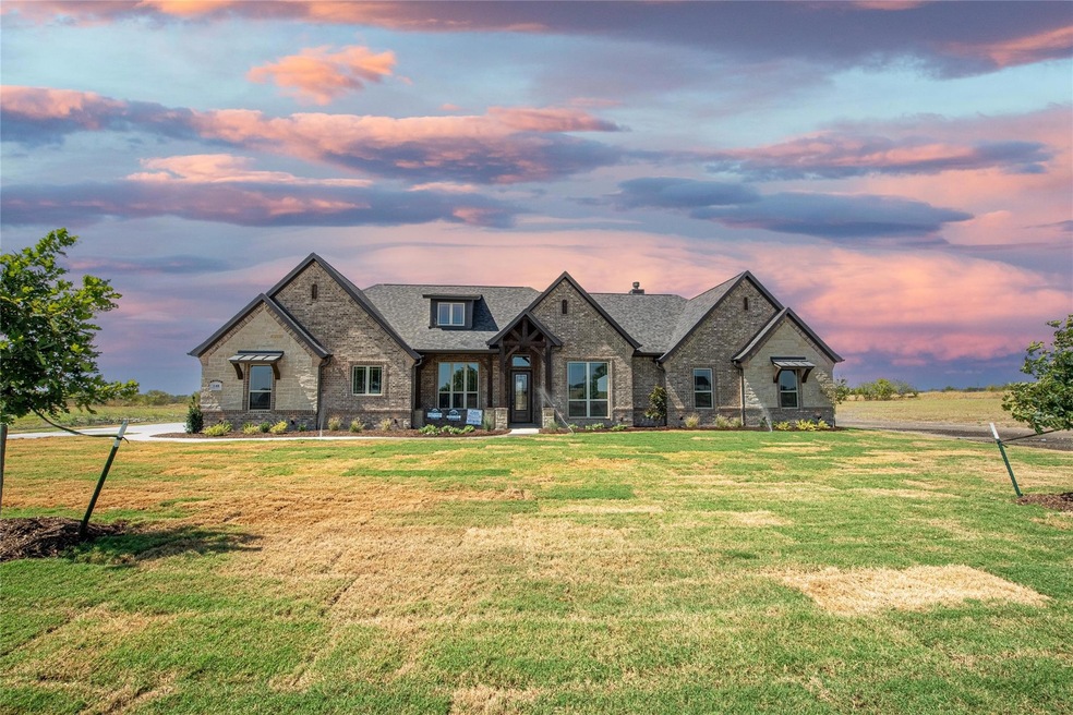 148 Santa Lena Ct, Decatur, TX 76234 - photo 1