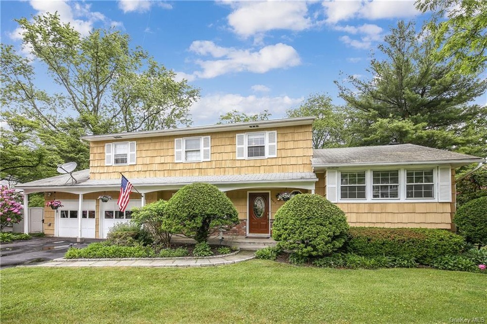 2982 Manor St, Yorktown Heights, NY 10598 - photo 1