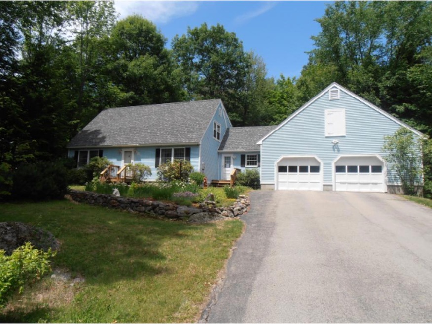 72 Meeting Hill Rd, Hillsborough, NH 03244 - photo 1