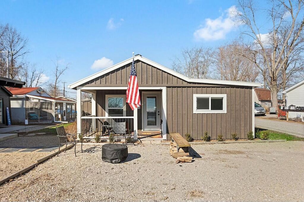 13933 Custers Point Rd NE, Thornville, OH 43076 - photo 1