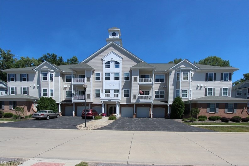 616 Aqua Marine Blvd unit 16, Avon Lake, OH 44012 - photo 1